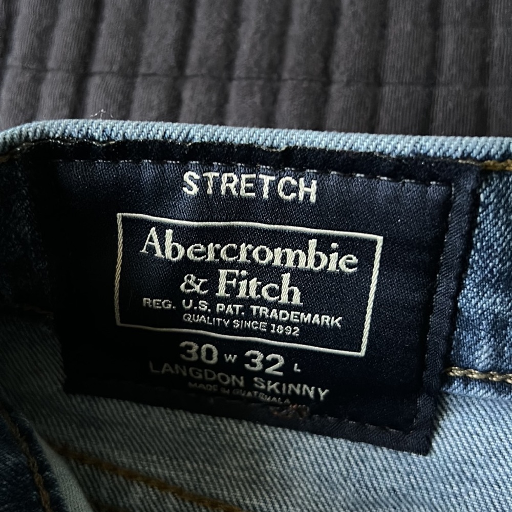 Men’s Ripped Jeans - Picture 2 of 2